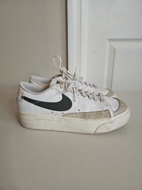 Nike Blazer Low Platform Sneakers Women's Size 6.5
